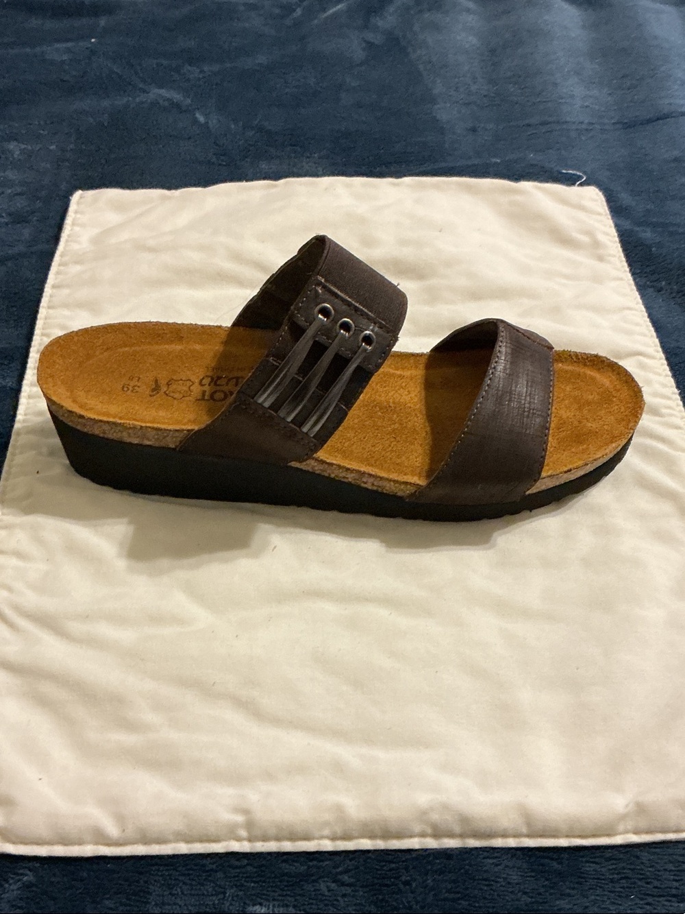 Naot Brown Leather Two‑Band Slide Sandal